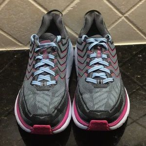 Hoka Clifton 4